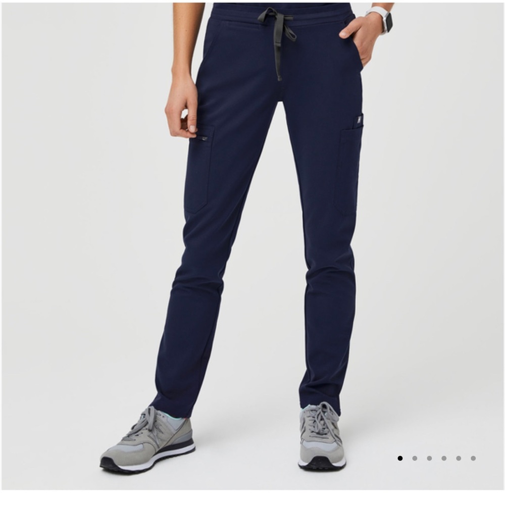 Figs Yola skinny scrub pants